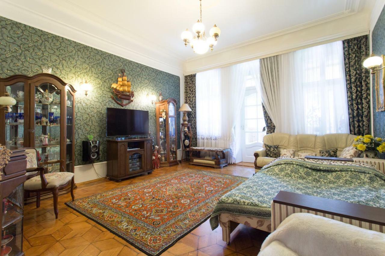 Apartment In The Center Of Jarkov Exterior foto