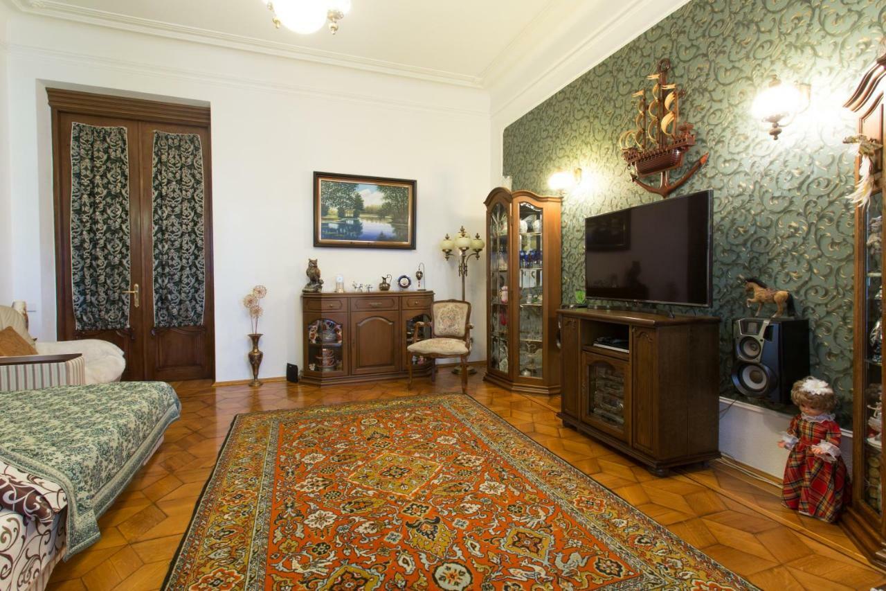 Apartment In The Center Of Jarkov Exterior foto