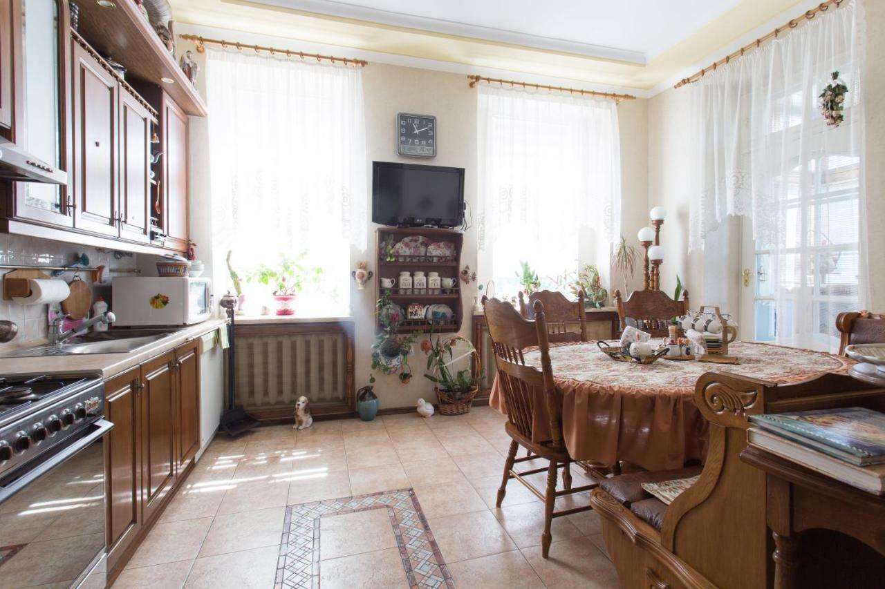 Apartment In The Center Of Jarkov Exterior foto