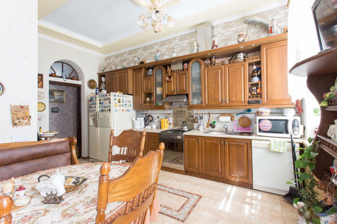 Apartment In The Center Of Jarkov Exterior foto